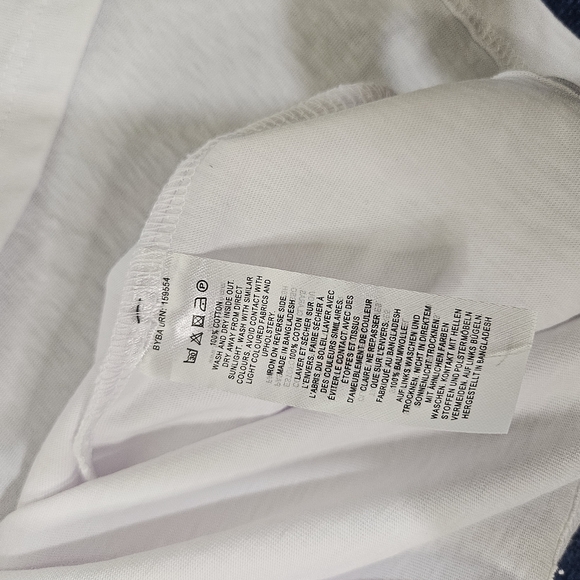 NWT French Connection Le Frenchie Crop Graphic Tee Medium - Picture 7 of 7